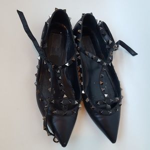 Valentino Garavani Rockstud Flats Size 39 black